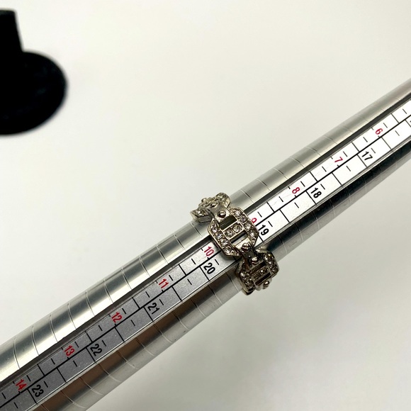 Ring - Picture 2 of 2